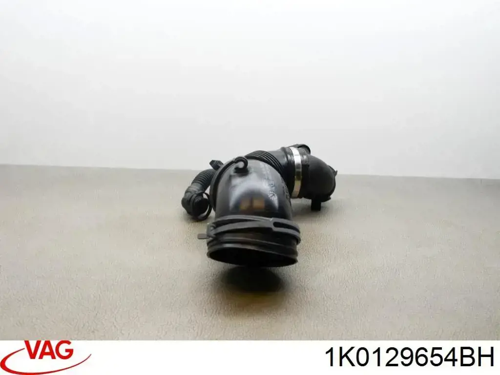 Conducto de aire, salida del filtro de aire VAG 1K0129654BH precio, desde 102,32 EUR