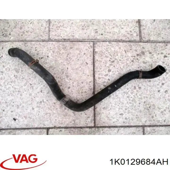 Tubo de admisión del cuerpo de mariposa VAG 1K0129684H precio, desde 31,10 EUR