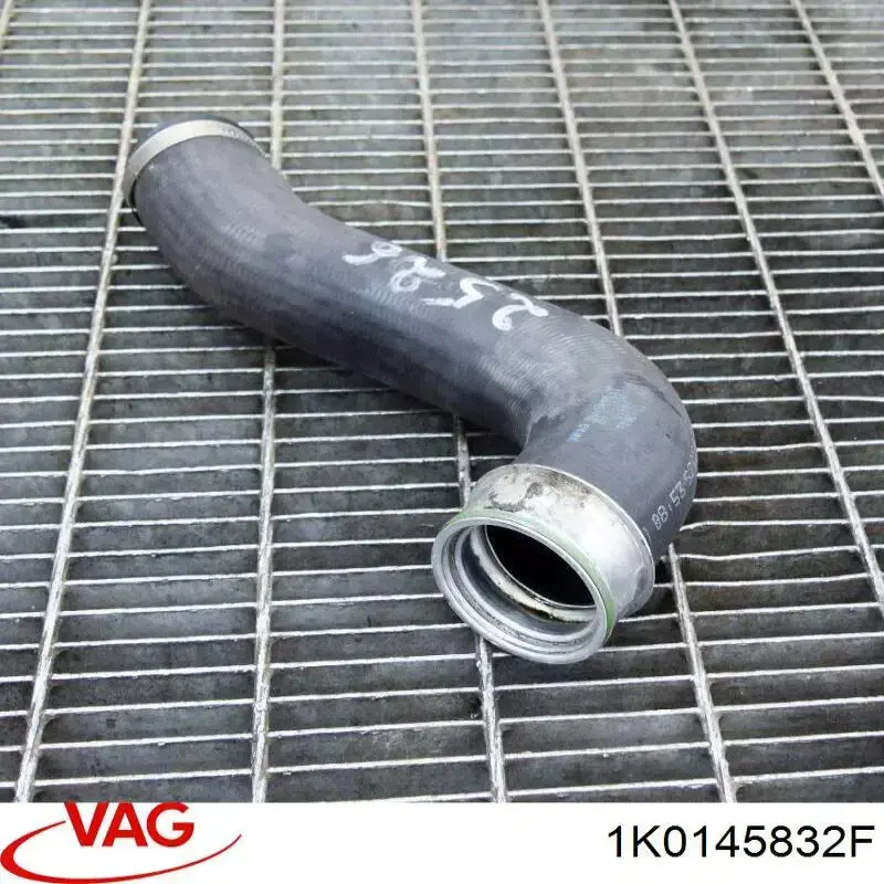 Tubo flexible de aire de sobrealimentación VAG 1K0145832F