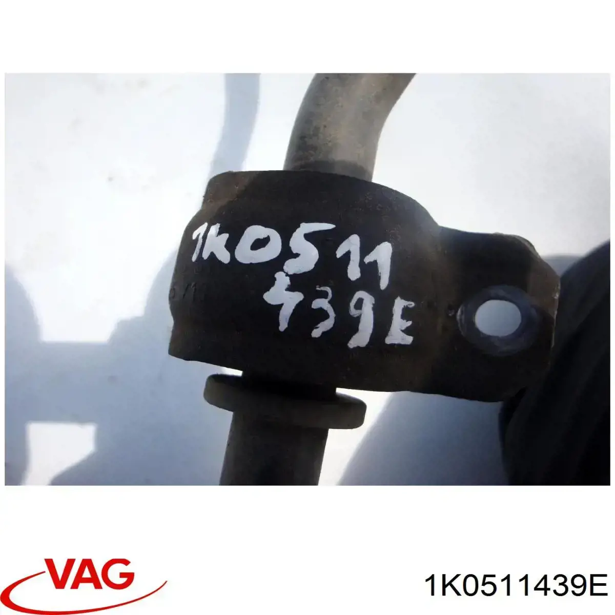 1K0511439E VAG abrazadera para montaje de casquillos estabilizadores traseros