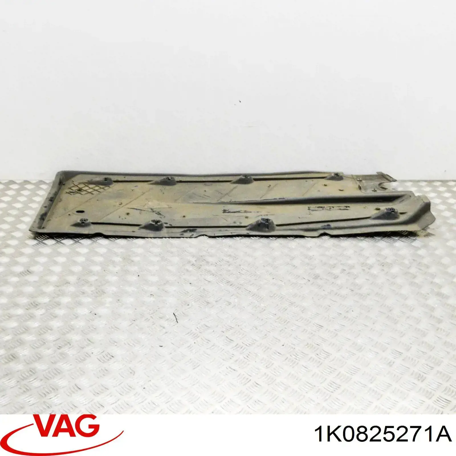 Protector de bajos delantero izquierdo VAG 1K0825271A