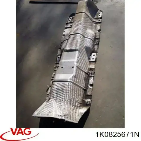 Protección de bajos, parte central VAG 1K0825671N precio, desde 61,41 EUR