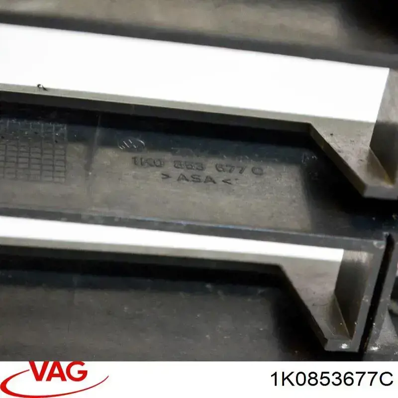 Rejilla de ventilación, paragolpes delantero, central VAG 1K0853677C precio, desde 15,76 EUR