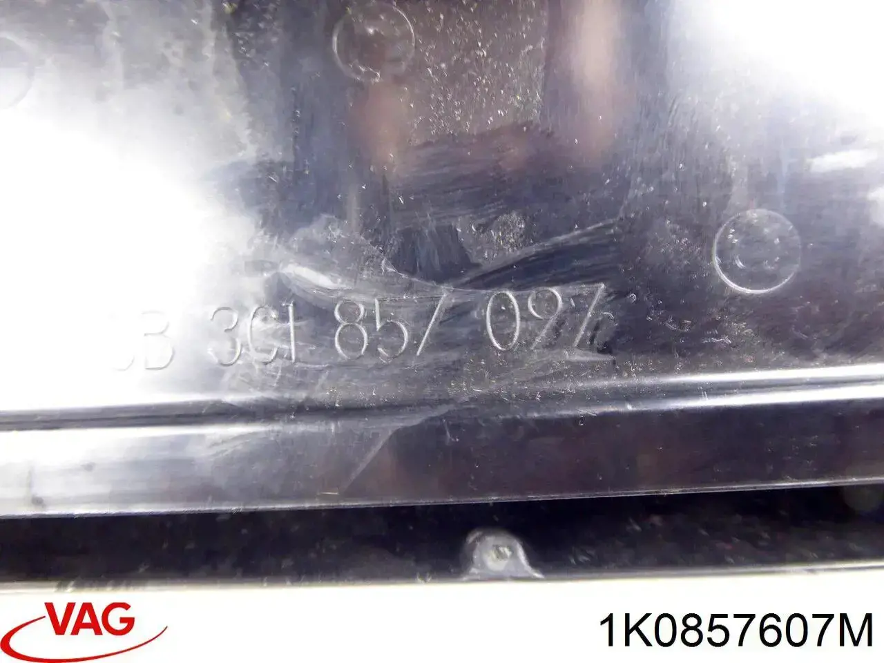 1K0857607M VAG Asa de techo