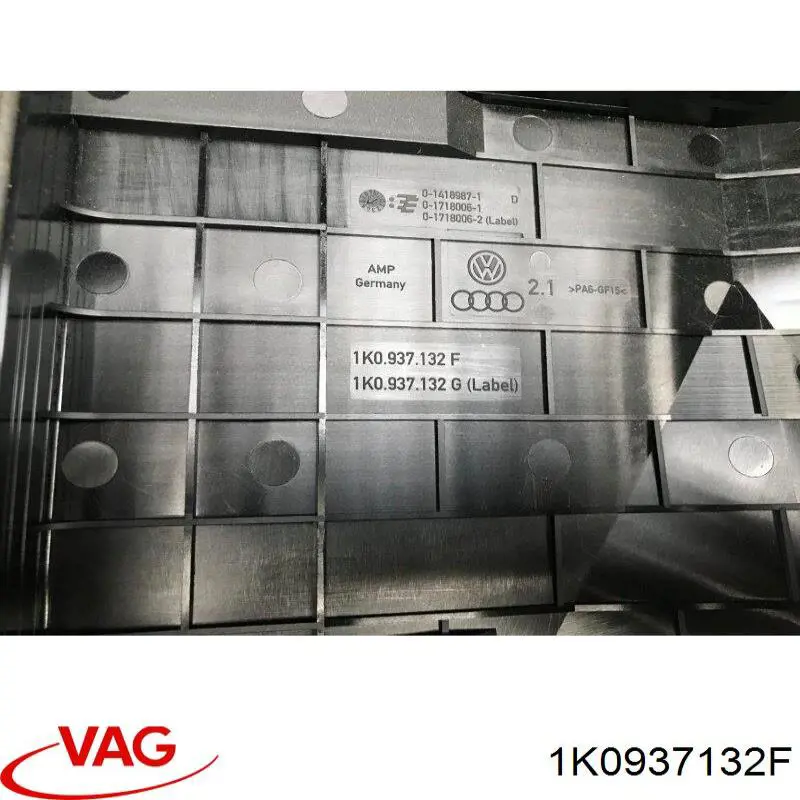 Tapa de la caja de fusibles 1K0937132F VAG
