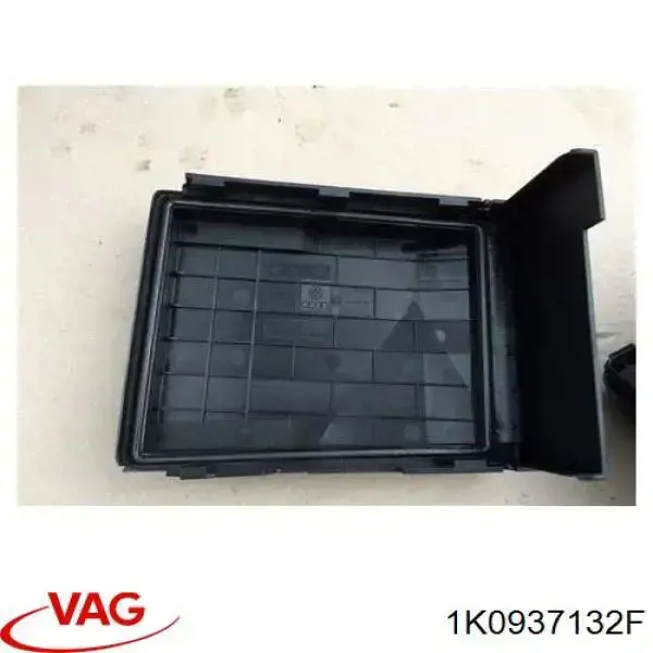 Tapa de la caja de fusibles VAG 1K0937132F