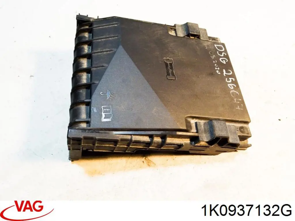 Tapa de la caja de fusibles VAG 1K0937132G precio, desde 45,01 EUR