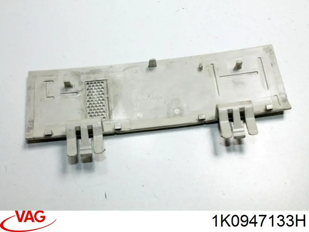 Comprar 1K0947133H VAG Luz de techo interior (cabina)