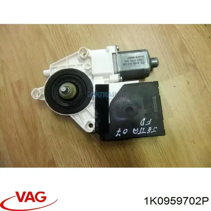 Motor del elevalunas de la puerta delantera derecha VAG 1K0959702G001 precio, desde 47,92 EUR