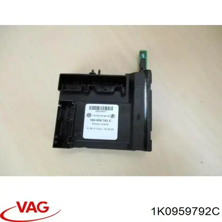 Motor del elevalunas de la puerta delantera derecha 1K0959792C VAG
