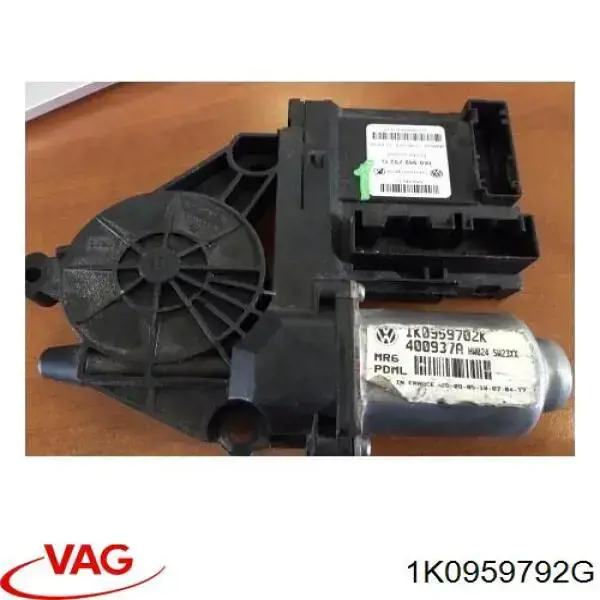 1K0959792G VAG Motor del elevalunas de la puerta delantera derecha