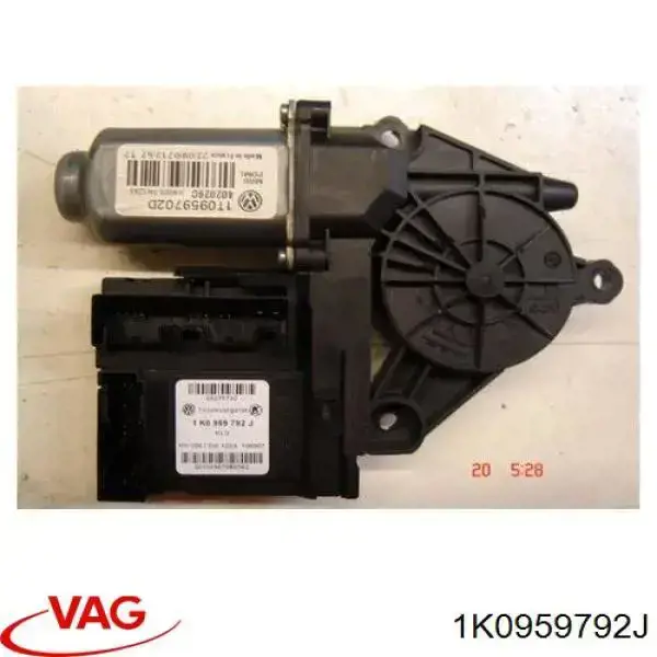 Comprar 1K0959792J VAG Motor del elevalunas de la puerta delantera derecha