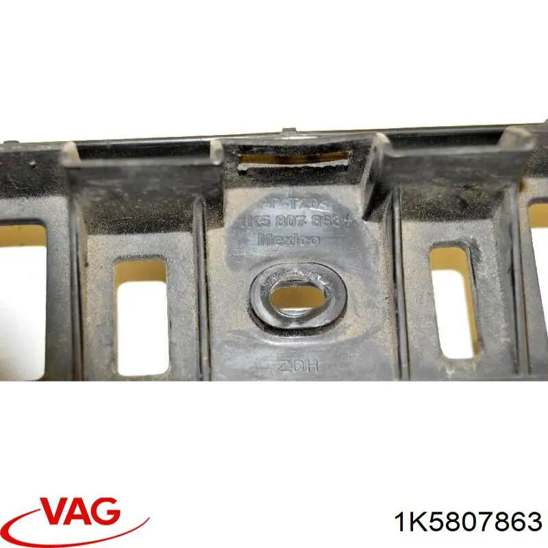 Soporte central del parachoques trasero VAG 1K5807863A precio, desde 8,44 EUR