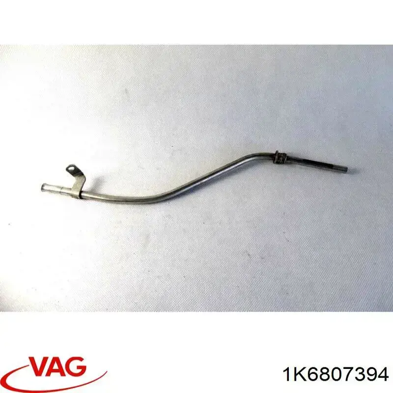 Guía derecha del parachoques trasero VAG 1K6807394