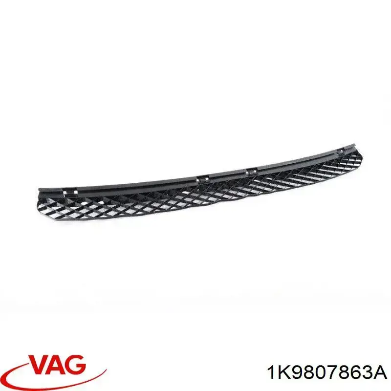 Protector superior del parachoques trasero (estribo) VAG 1K9807863A precio, desde 20,77 EUR