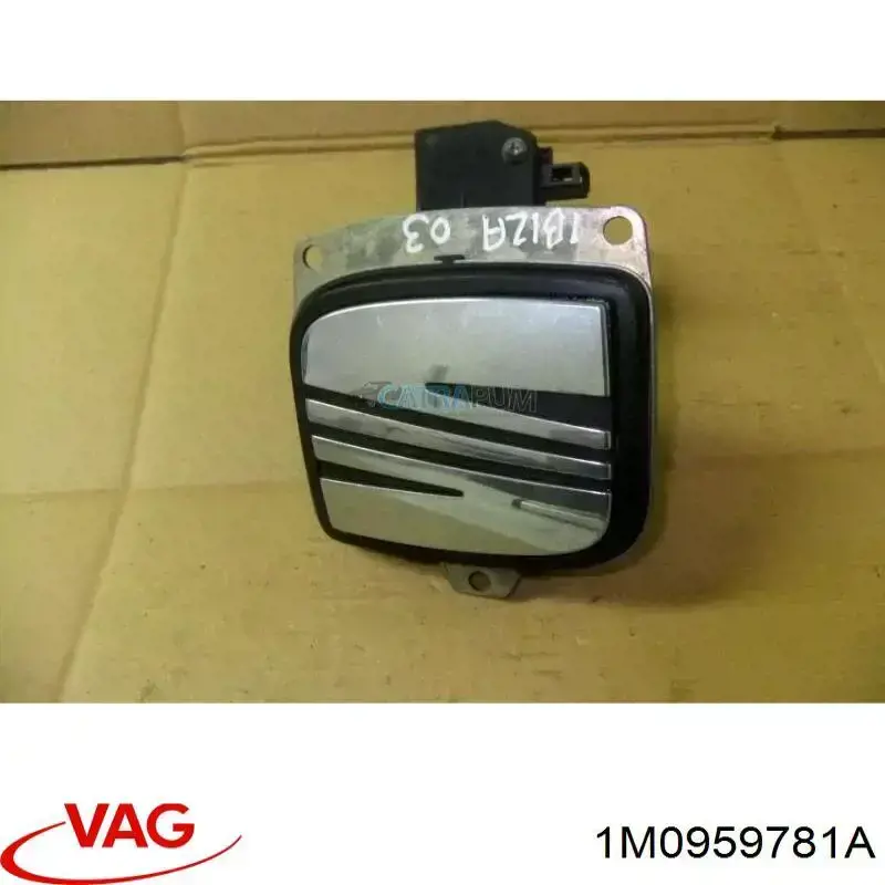 Motor de apertura/cierre del cierre del maletero (puerta trasera 3/5) 1M0959781A VAG