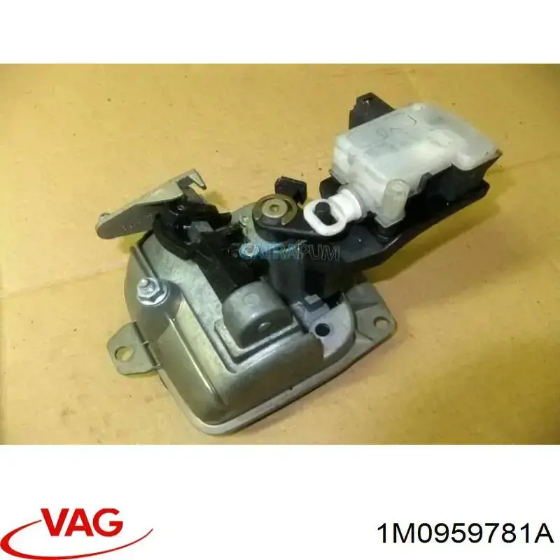 Motor de apertura/cierre del cierre del maletero (puerta trasera 3/5) VAG 1M0959781A