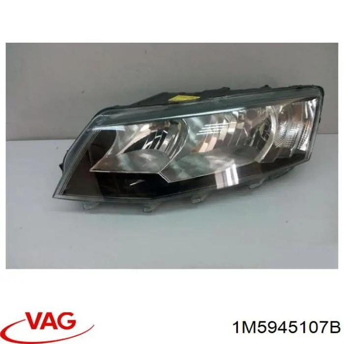 Luz trasera central 1M5945107B VAG