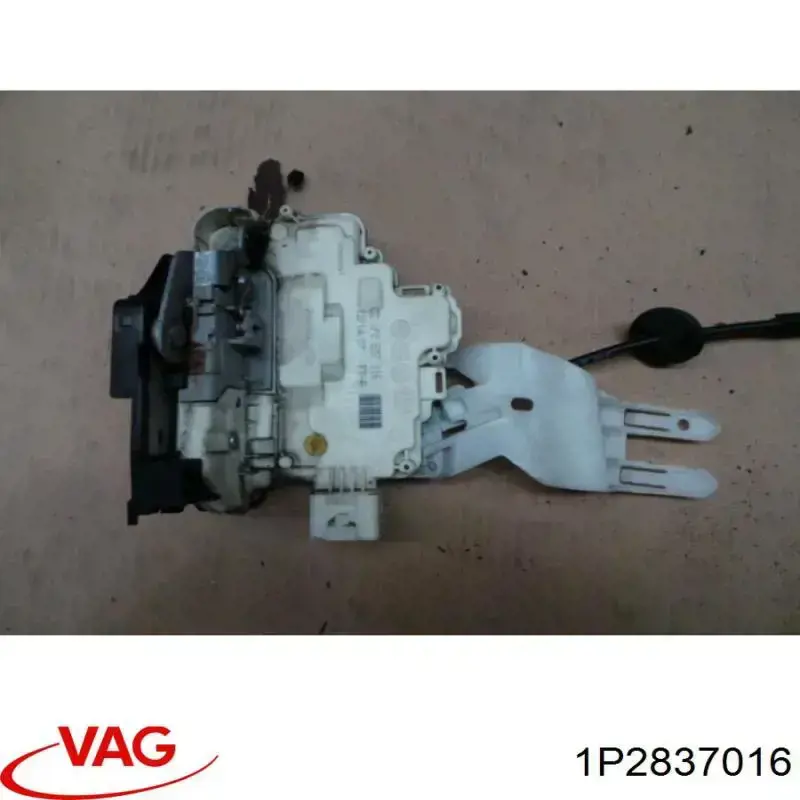 1P2837016 VAG Cerradura de puerta delantera derecha