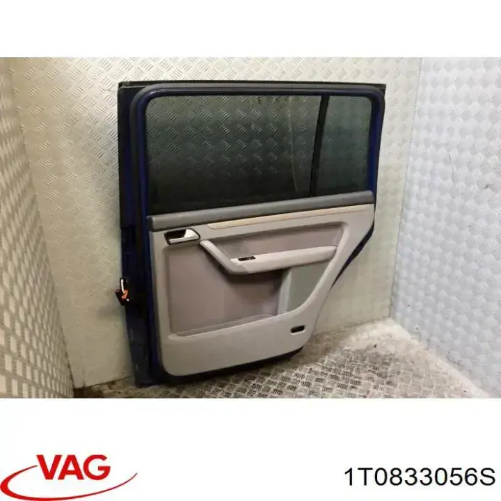 Puerta trasera derecha VAG 1T0833056S