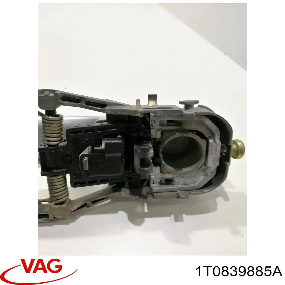 Soporte de manija exterior de puerta trasera izquierda 1T0839885A VAG