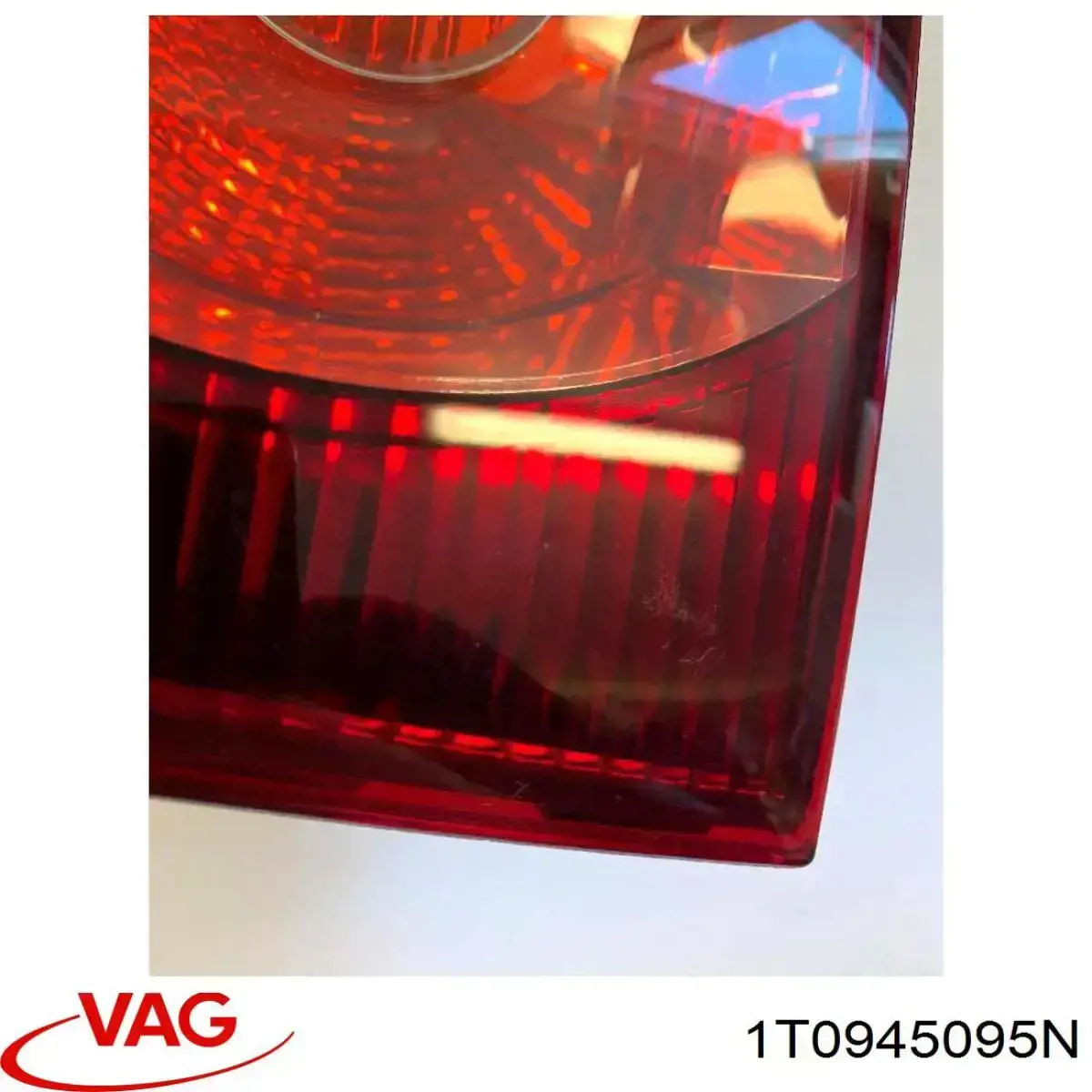 Piloto trasero izquierdo VAG 1T0945095N