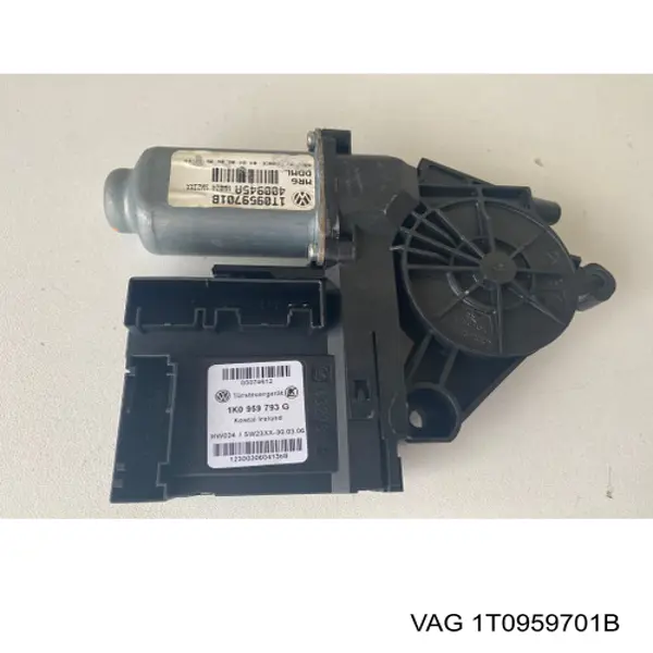 Comprar 1T0959701B VAG Motor del elevalunas de la puerta delantera