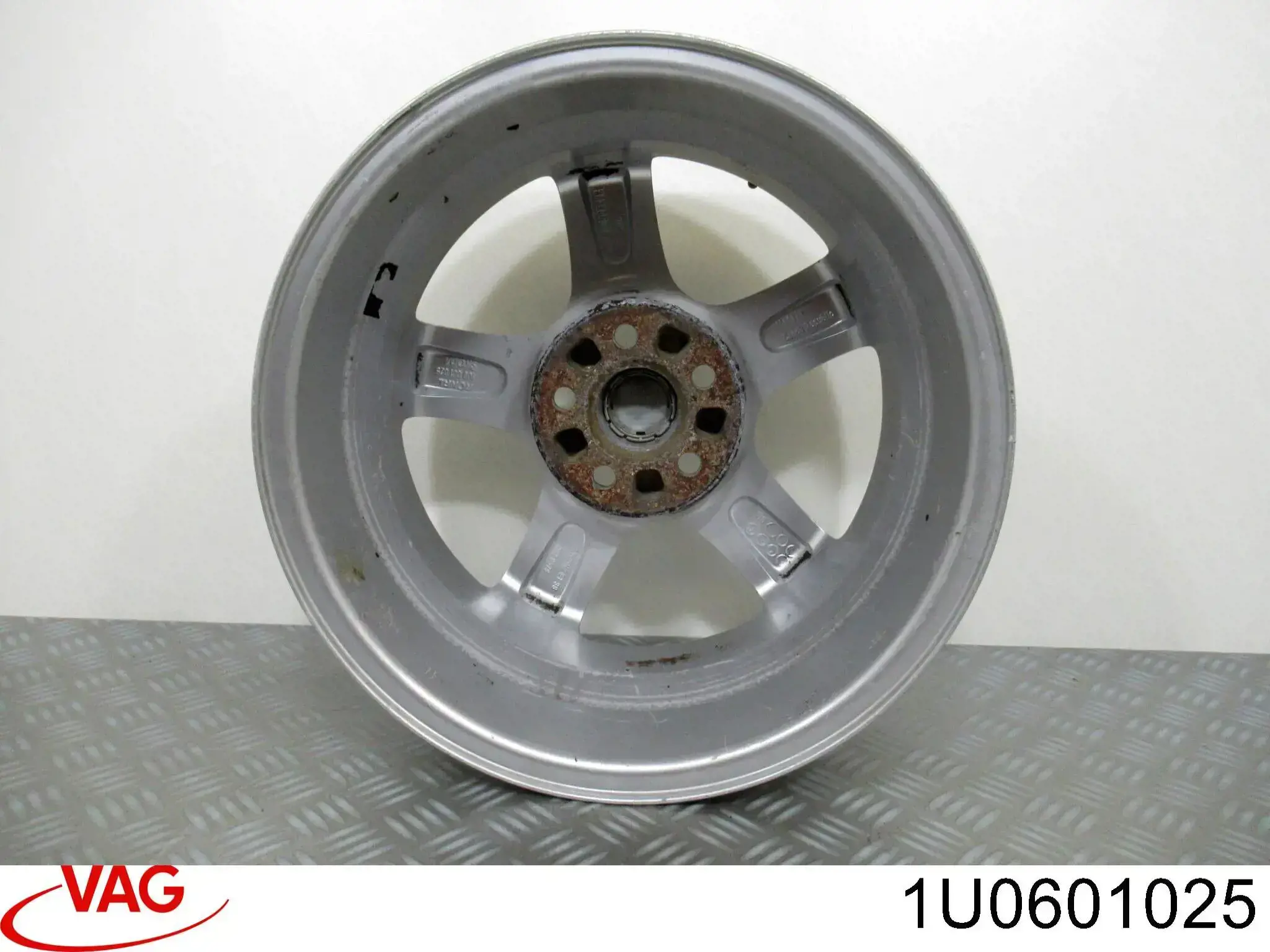 Comprar 1U0601025 VAG Aros de rueda
