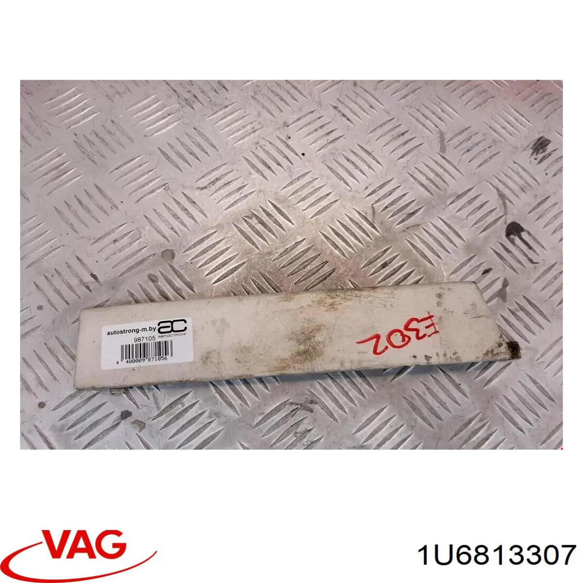 Moldura para luz trasera izquierda VAG 1U6813307 precio, desde  