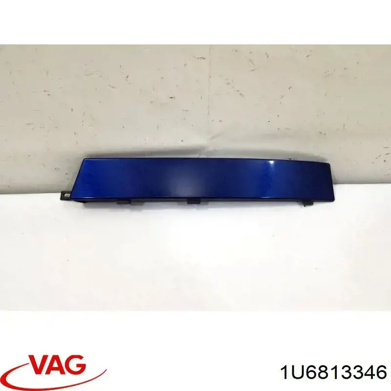 1U6813346 VAG protector para foco trasero derecho