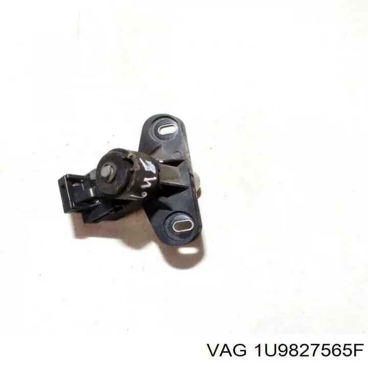  8D5953229 VAG