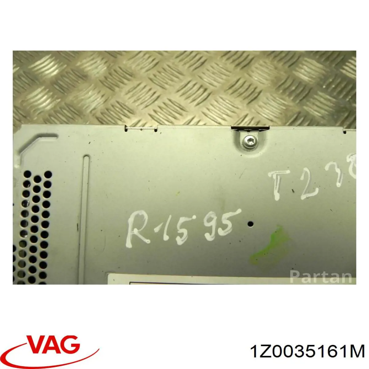 Radio AM/FM VAG 1Z0035161M precio, desde 57,85 EUR