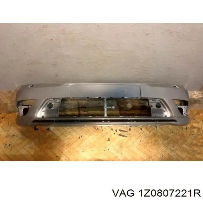 Parachoques delantero VAG 1Z0807221R precio, desde 108,74 EUR