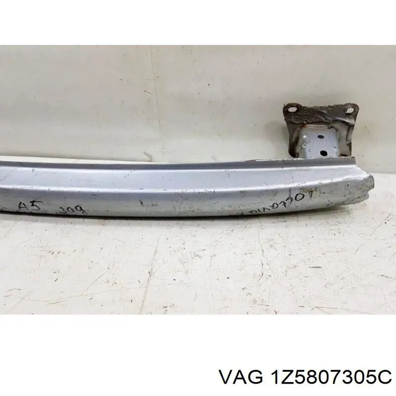 Refuerzo de parachoques trasero VAG 1Z5807305C precio, desde 52,86 EUR