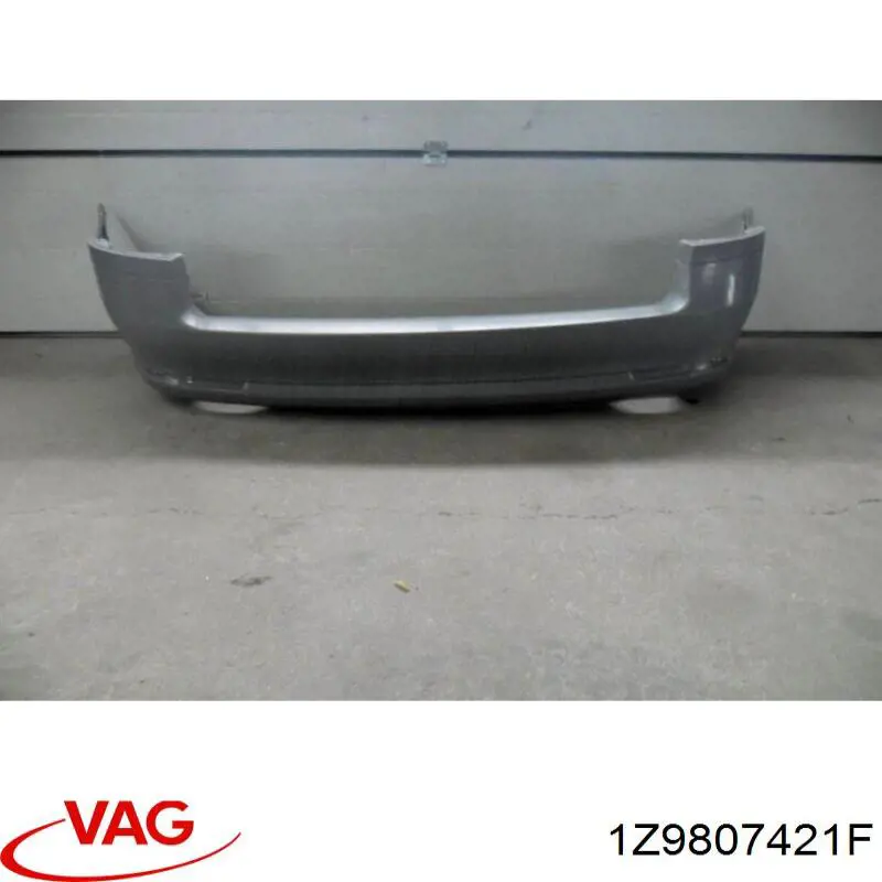 1Z9807421F VAG Defensa trasero