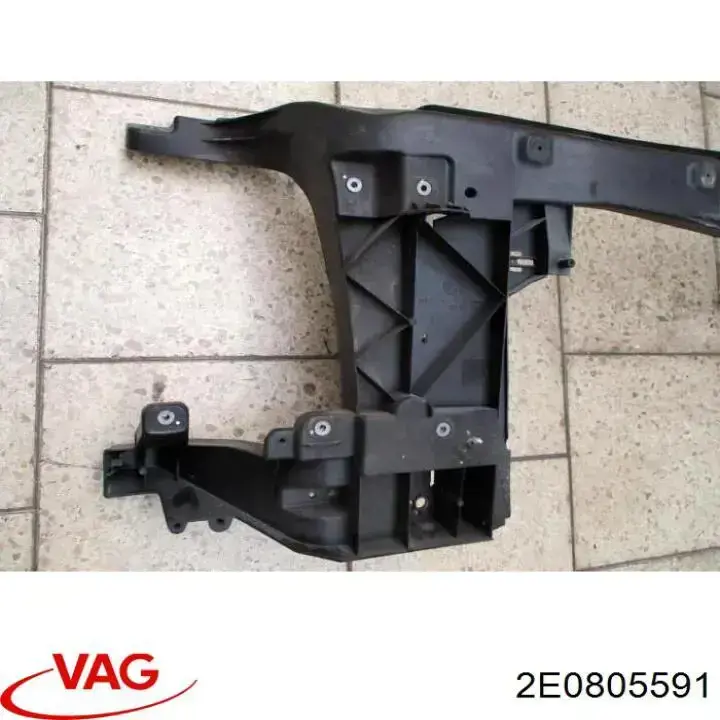 2E0805591 VAG Soporte de radiador completo (panel de montaje para foco)