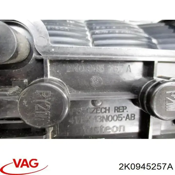 2K0945257A VAG panel, soporte piloto trasero
