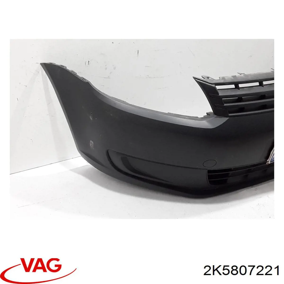 2K5807221 VAG Paragolpes delantero
