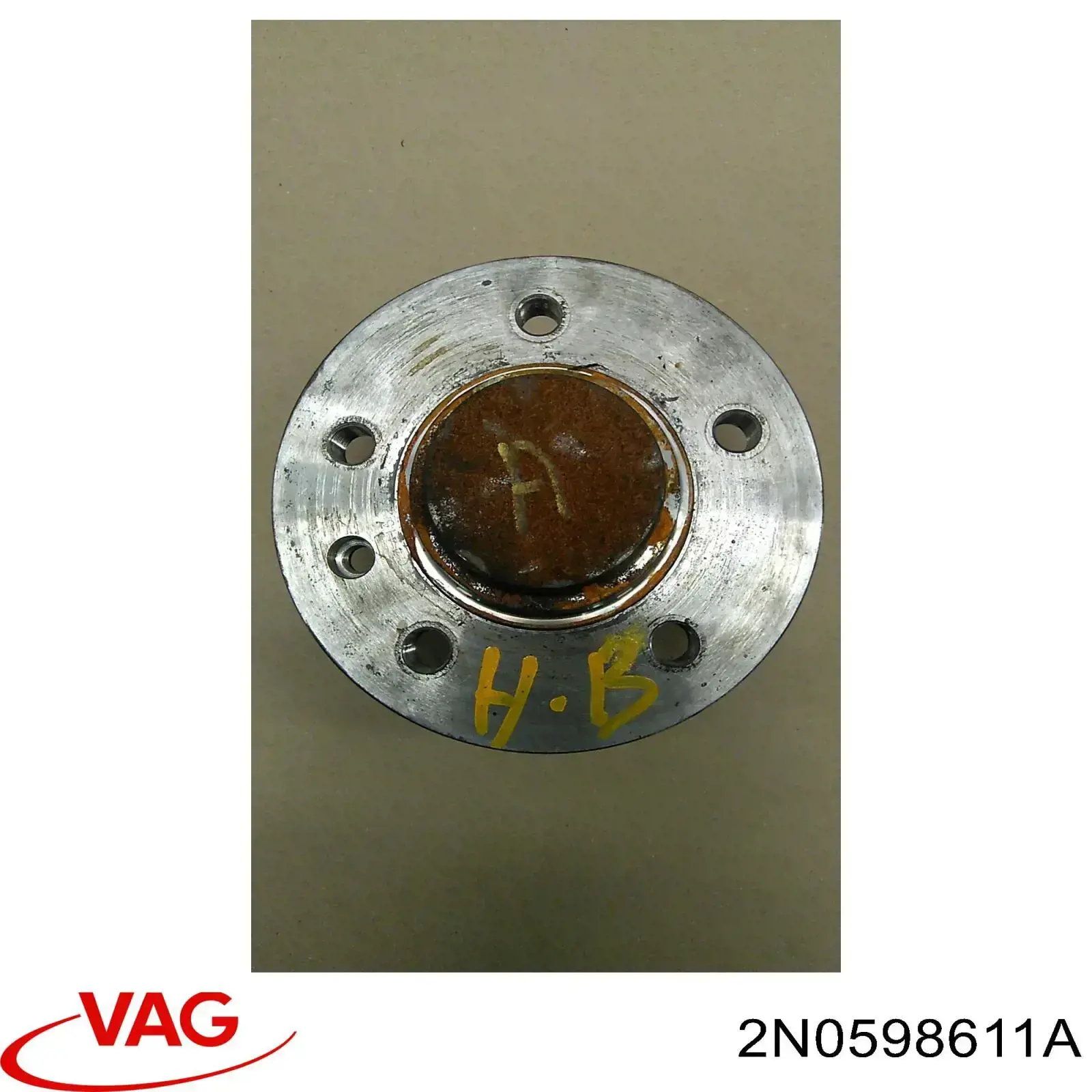 2N0598611A VAG Buje de rueda trasero