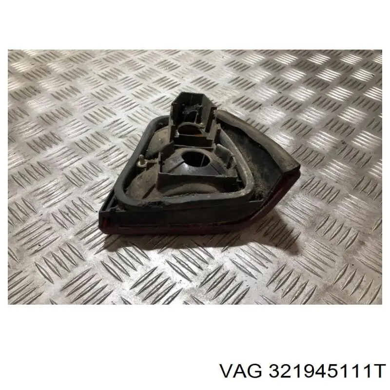 Piloto trasero exterior izquierdo VAG 321945111T precio, desde 90,02 EUR