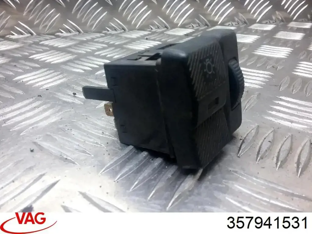 Comprar 357941531 VAG Interruptor de luces en el tablero