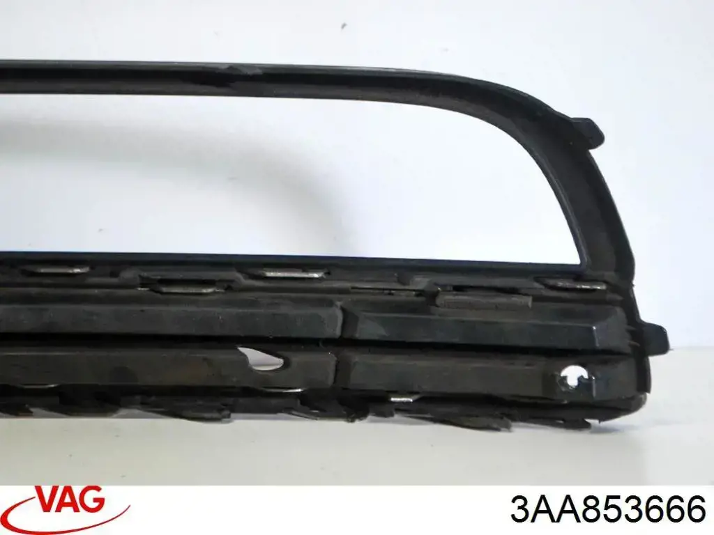 3AA853666 VAG Tapa de rejilla de faro antiniebla delantero derecho