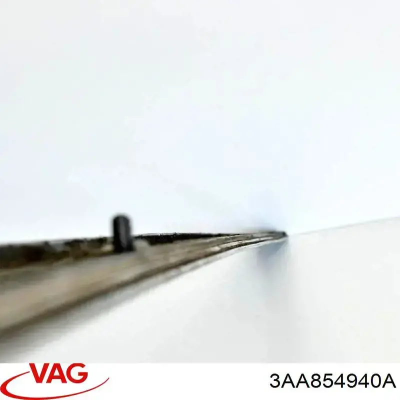 Moldura inferior de puerta delantera derecha VAG 3AA854940A precio, desde 22,21 EUR