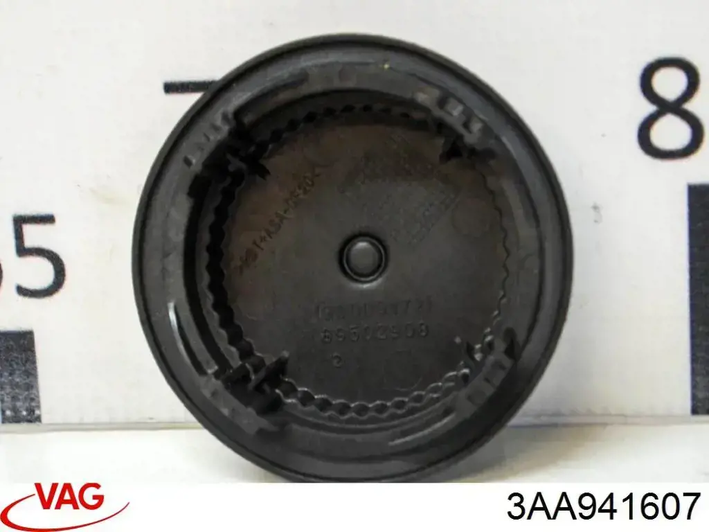 Cubierta trasera del faro VAG 3AA941607 precio, desde 17,80 EUR