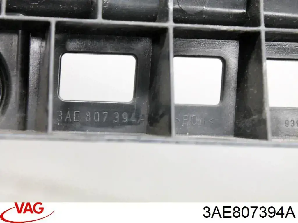 Soporte del parachoques trasero derecho VAG 3AE807394A precio, desde 11,33 EUR