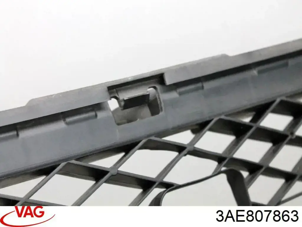 3AE807863 VAG Soporte central del parachoques trasero