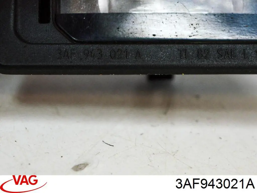 Luz matricula 3AF943021A VAG