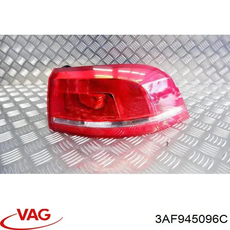 Piloto trasero exterior derecho VAG 3AF945096C precio, desde 91,58 EUR