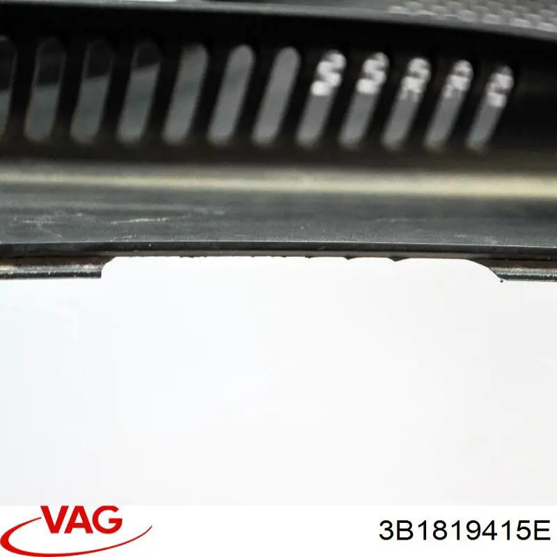 Rejilla de limpiaparabrisas VAG 3B1819415E precio, desde 160,67 EUR