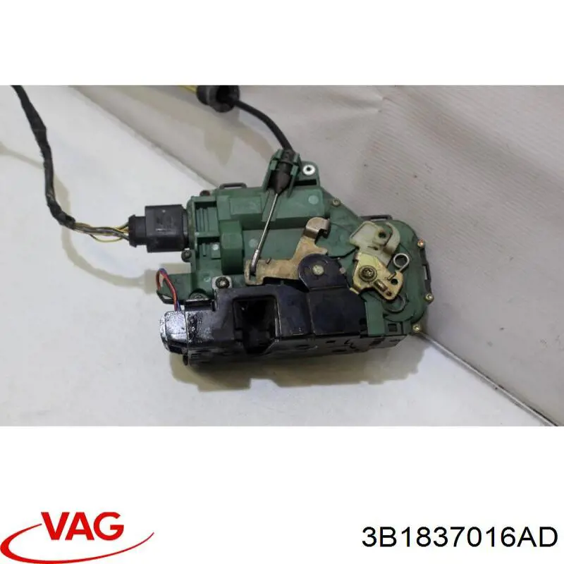 3B1837016AD VAG Cerradura delantera derecha